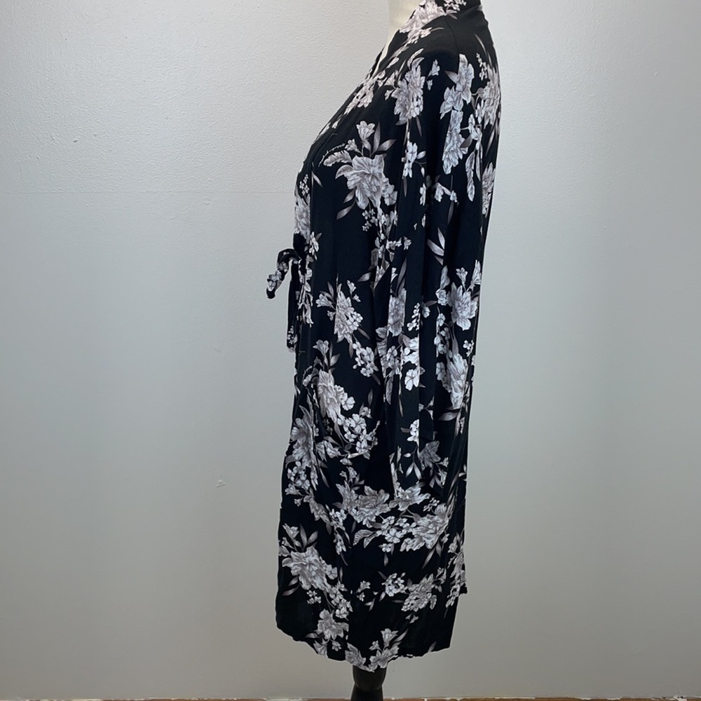 ⭐️🌸Spiritual Gangster Maya Kimono Floral Robe one size - Picture 3 of 10